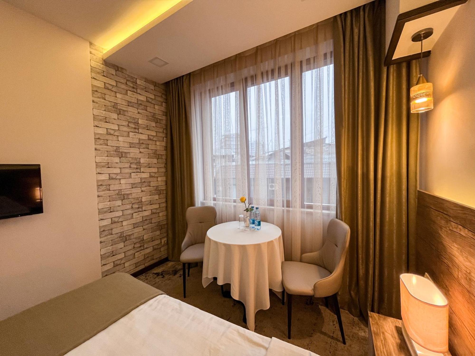 Evn Boutique Hotel Erévan Extérieur photo