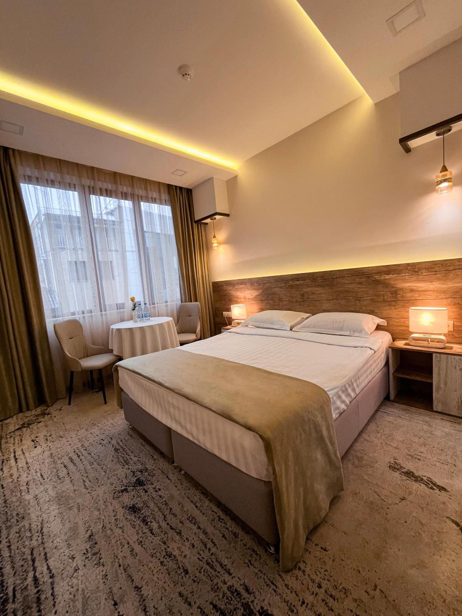 Evn Boutique Hotel Erévan Extérieur photo